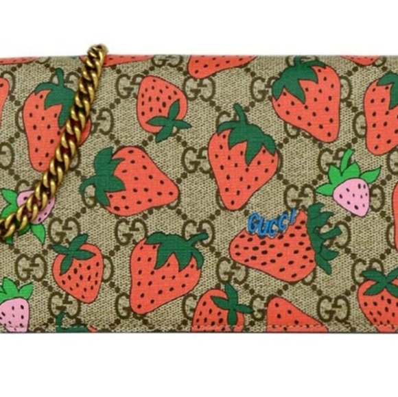 Gucci Strawberry Wallet On Chain Cheap 